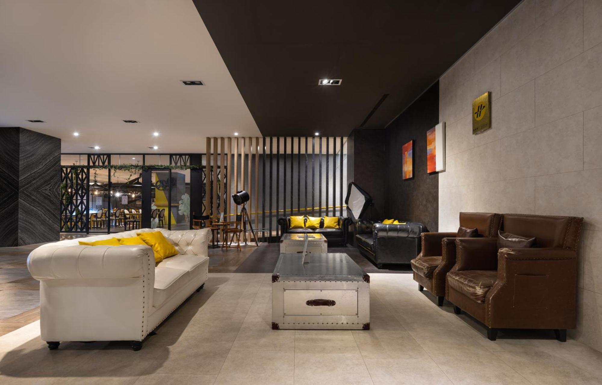 Ningcui Business Hotel Taichung Exterior foto
